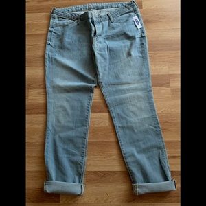 Women’s Capri jeans
